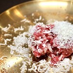 ルッカ - 100%和牛生ハンバーグ