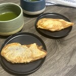 一口茶屋 - 料理写真:『たい焼 北海道 小倉』
『たい焼 カスタードクリーム』