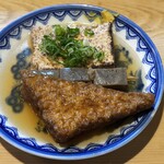 Oden Tonahachi - 焼き豆腐、牛肉こんにゃく、厚揚げ