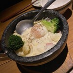 Tosaka-na Dining Gosso - こちらももう一つ有名商品とろーり熱々ポテトサラダ