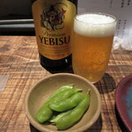 Nijihare - 瓶ビール(750円)とお通し