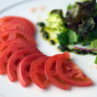 桃太郎トマト　丸ごとスライス　-近江野菜concasser-