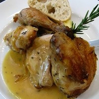 ウルフギャング・パック カフェ 愛知芸術文化センター店 - ハーフローストチキン(ｸﾞﾚｲﾋﾞｰｿｰｽ)-Roasted Chicken1/2-1380円