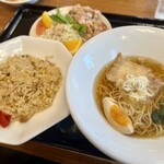 拉麺・食工房 まる家 - 