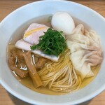 「七色の落書き」 - 淡麗特製塩そば　1,300円