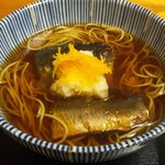 Soba To Ryouri Tokuzou - 冷たいニシン蕎麦　上に載っているのはおろしと柚子