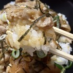 Bentou Tei - 豚バラのスタミナ丼（700円）
                        うんまい！