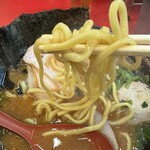 豚骨醤油ラーメン 王道家 - 王道家オリジナル麺