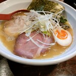 Ramen Uta - 濃厚鶏白湯らーめん　1000円