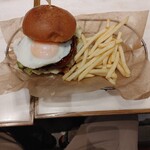 J.S. BURGERS CAFE 大同生命札幌ビル miredo札幌店 - 