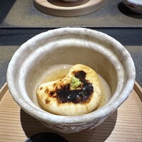 日本料理 TOBIUME - ◆贅沢「やきもち♡」・・香ばしく焼かれた、大きく厚い「白子様」が登場！ メニューを見た瞬間から「白子様」だと確信していました、ワァ～イ。^^