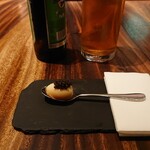 Burnt Ends - 鶉の燻製卵とキャビア