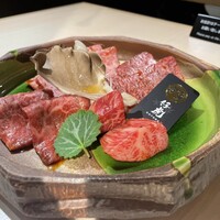 牛刺しと焼肉 仔虎 クリスロード店 - 