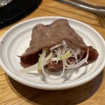 Yakiniku Toraji - 一口だぜ。