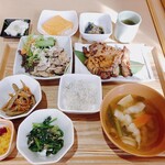 釜戸ごはん 春夏秋冬食堂 gen ten - 料理写真:ご飯に合うおかずが大集合～＼(^o^)／