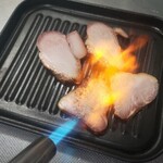 肉の山喜 - 私のバーナーは工業用ですw