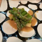 きはる - アスパラの酒盗バター炒め