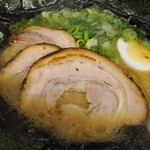 家系ラーメン 近藤家 - チャーシュー