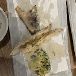 天ぷらと肴うみの - サバは食べかけです