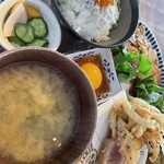 海沿いの キコリ食堂 - 