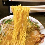 Jimanya - 自慢屋特製みそラーメンの麺