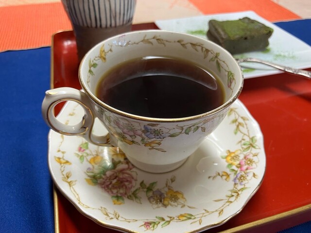 長屋門cafe いわさき花門 - 栗原市その他（カフェ）の写真