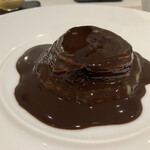 フランス料理 タンモア - シヴェ（赤ワイン煮込みに血を加えたソース