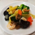 接筵 - 季節野菜と二種海鮮炒め