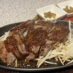 焼肉酒家　弁慶 - 牛ハラミ鉄板焼き単品