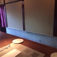 Cucina Italiana 東洞 - 一階はカウンター6席。