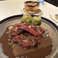 メイ - 茨城県の網捕りの青首鴨、サルミソース、