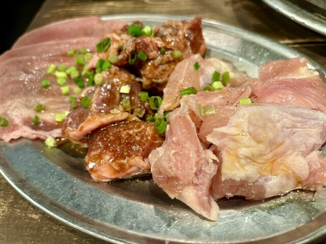 Showa Taishu Horumon Kyobashi Ten photo 4