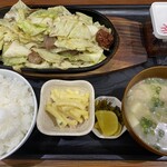 Rokumei - スタミナハラミ定食＝870円