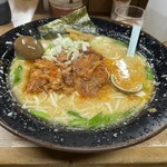 屋台ラーメン とんこつ貴生 - 