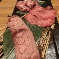 中目黒焼肉 登牛門 - 