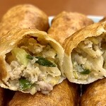 ホワイト餃子 - キャベツ、挽肉、ニラ