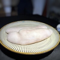 日本料理 TOBIUME - キャ～、スペシャルゲスト様が輝きながら登場！ ◆なんて立派な「白子様」