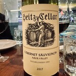 Wolfgang Puck Bar & Grill - ハイツ カルベネ (Heitz Cabernet) 140.00 USドル
            2024年1月22日