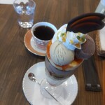 クリクリ - チョコとキャラメルオレンジのパフェ¥1150(〜2024.205)