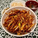 中国名菜処 悟空 - 辛口 ネギチャーシュー丼定食