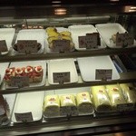 Le Galant - 夕方遅かったですが種類豊富でした。