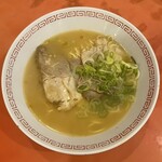 金龍ラーメン - 大阪ミナミを代表するシンプルなとんこつラーメン✩.*˚