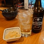 Yakitori To Oden Kushitakiya - ホッピー白セットとお通し