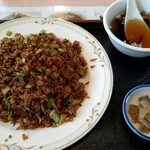 上海菜館 - 豚の角煮ﾁｬｰﾊﾝ