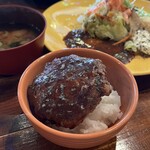 ワイン食堂ukine - 乗っけてみた。ご飯にも合うソースです。