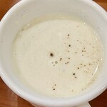 焼鳥 せきね - マッシュルームとジャガイモのヴィシソワーズ　お姉さん上手です