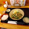 Kurobutaryouriyagoroutei - 料理写真:レバニラ炒め定食