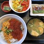 なか卯 - 天然うにいくら増し増し丼 並 1690円