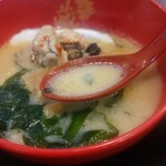 麺や蔵人 - 西京味噌の甘さと牡蠣の薫り合わさるスープ