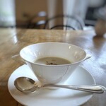 ラ パニエ ド ニーム - 蕪と白菜のポタージュ